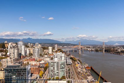 908 Quayside Drive Unit 1211, New Westminster