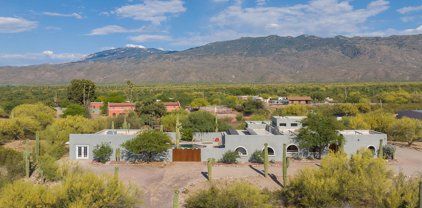 800 N Camino Del Codorniz, Tucson