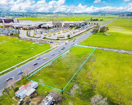 157 Golf Course Drive, Rohnert Park