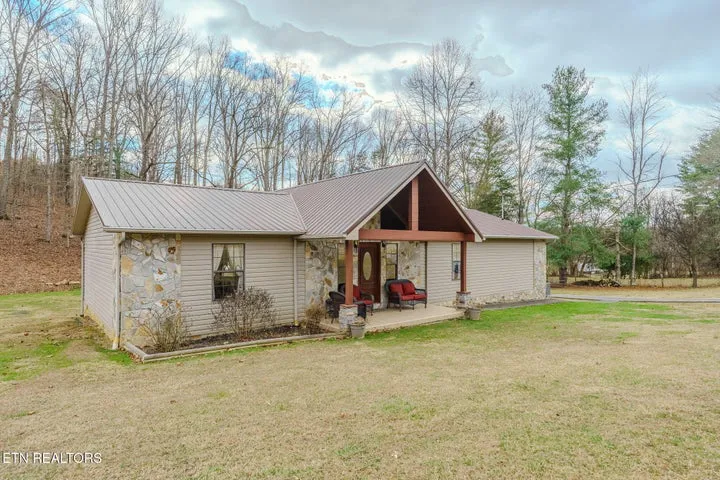 Front exterior of 224 Lenz Drive in Kodak, Tennessee