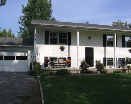 206 Golden  Road, Chili-262200
