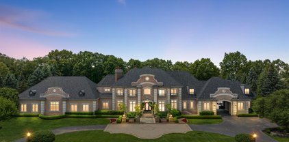 5174 BARRINGTON, Oakland Twp