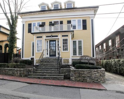 75 Pelham  Street Unit A, Newport