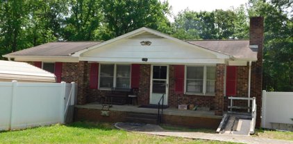 213 Burnt Gin Rd, Gaffney