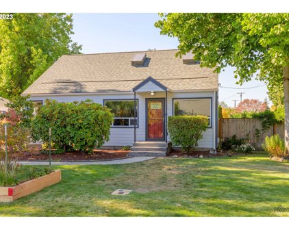 390 FOCH ST, Eugene