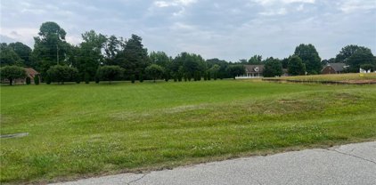 8307 Hunters Drive, Greensboro
