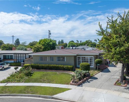 3337 Fanwood Avenue, Long Beach