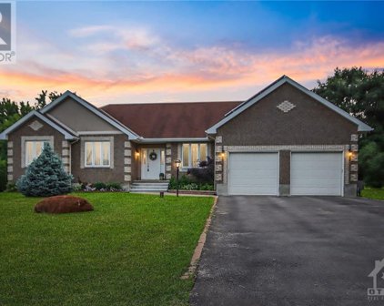 1574 STANLEYFIELD Crescent, Greely