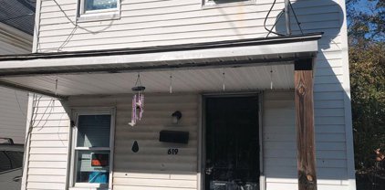 619 Washington St, Cambridge