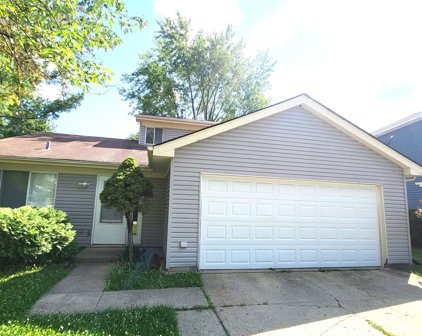 29W741 Galbreath Drive, Warrenville
