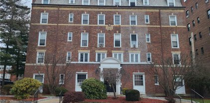 208 Centre Avenue Unit #4B, New Rochelle