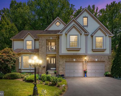 9429 Wooded Glen Ave, Burke