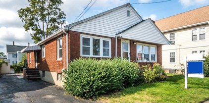 40 Dix Street, Waltham