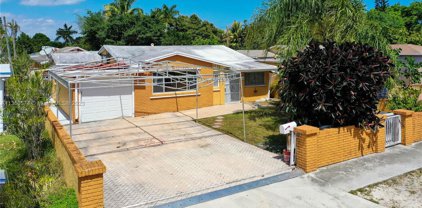 2703 Adams St, Hollywood