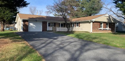 3817 Winchester Ln, Bowie