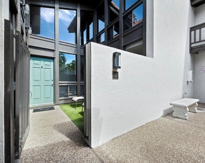 800 S Blvd Of The Presidents Unit 11, Sarasota