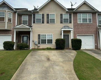 4901 Sierra Way, College Park