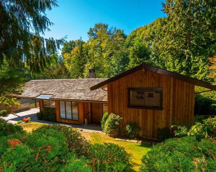 2025 28th Street, West Vancouver