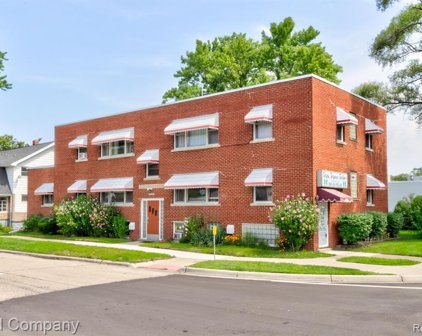 8750 W 9 MILE, Oak Park