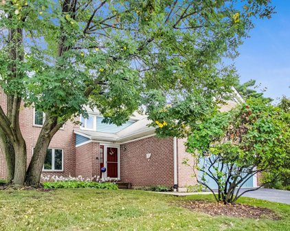 1547 N Courtland Drive, Arlington Heights