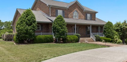 600 Cumberland Hills Dr, Hendersonville