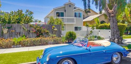 247 B Avenue, Coronado