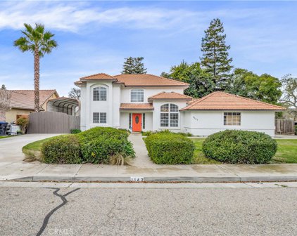 1147 N Crenshaw Street, Visalia