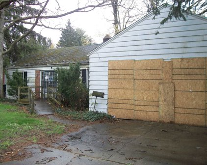 1038 Garden Lane, South Bend