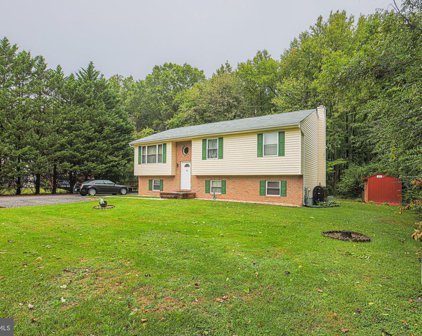 471 Wrights Ln, Essex