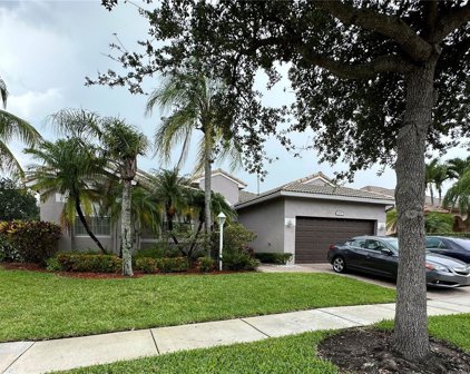 1829 Nw 141st Ave, Pembroke Pines
