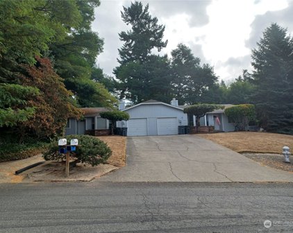 11213 11215 89th Avenue Ct E, Puyallup