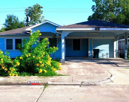 2408 Raymond Street, Pasadena