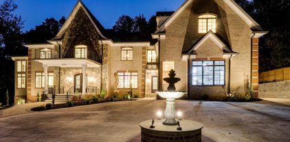 1200 Dominion Ct, Mclean