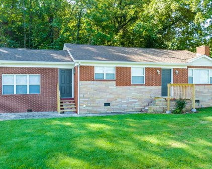455 Valley View Drive, Morristown