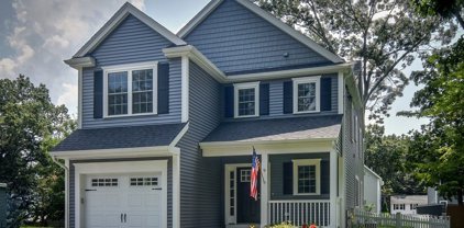 9 Windsor Ave, Natick