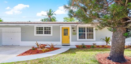 14011 Lake Candlewood Ct, Miami Lakes