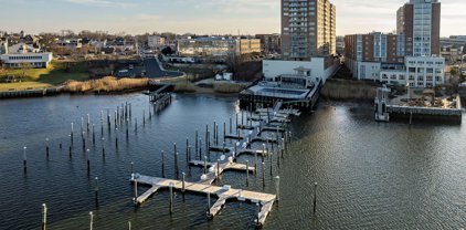 28 Riverside Avenue Unit 8a, Red Bank