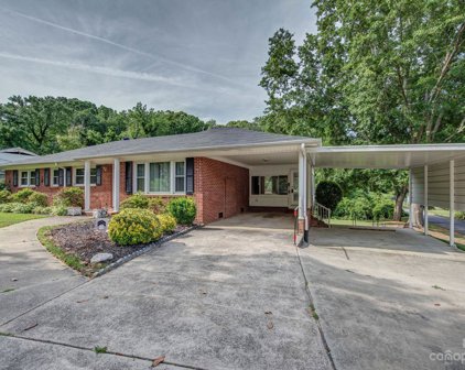 112 Point  Circle, Belmont