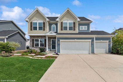 405 Towne Center Boulevard, Shorewood