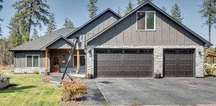 1516 W Montgomery Rd, Deer Park