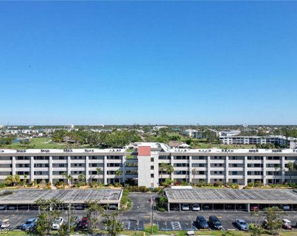 7402 Lake Breeze  Drive Unit 415, Fort Myers
