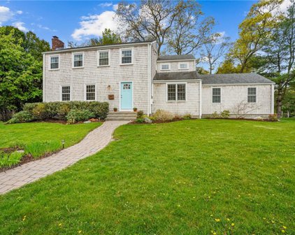 19 Fireside  Drive, Barrington