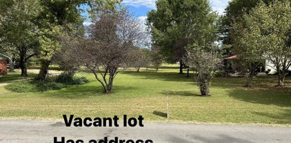 501 Smith Ave, Hohenwald