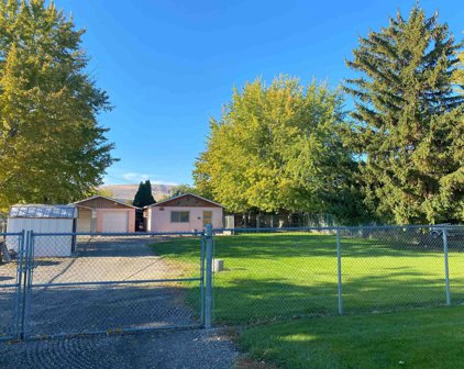 1109 S Highland Dr, Kennewick