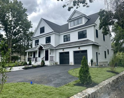 2 Stedman Rd., Lexington