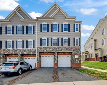 2860 Chinkapin Oak Ln, Woodbridge