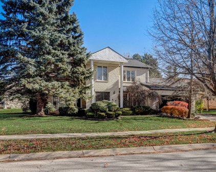 1915 Franklin Drive, Glenview