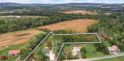 592 Guernsey Rd, Aspers