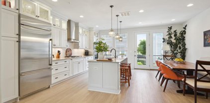 14496 Lake Vista Dr, Chantilly