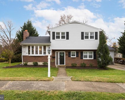 911 Jamieson Rd, Lutherville Timonium